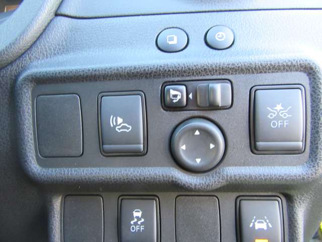 U00047676814_6_002.jpg