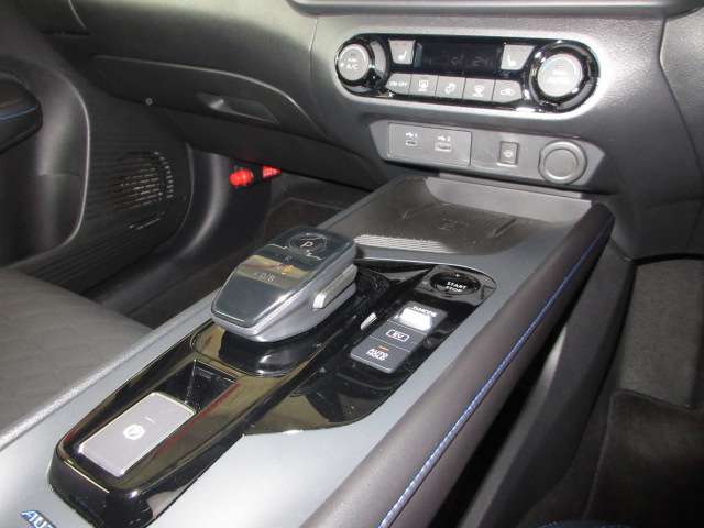U00048549835_65_001.jpg