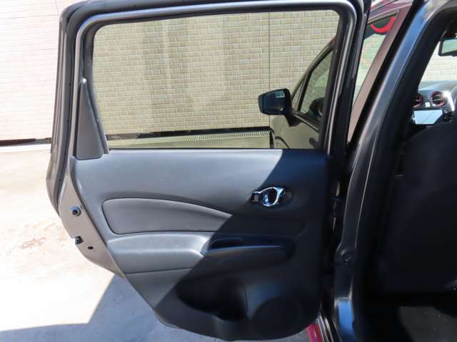 U00048118659_58_001.jpg
