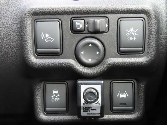 U00048314067_13_001.jpg