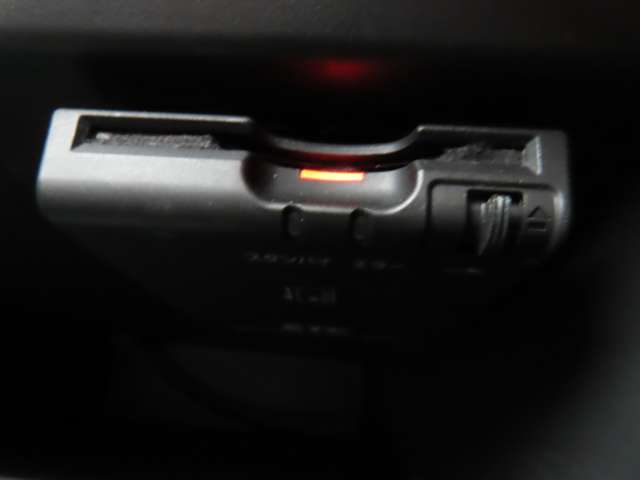 U00048314067_15_001.jpg