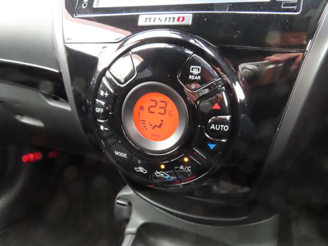 U00048314067_9_001.jpg