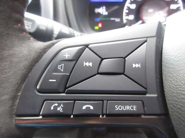 U00047512506_10_001.jpg