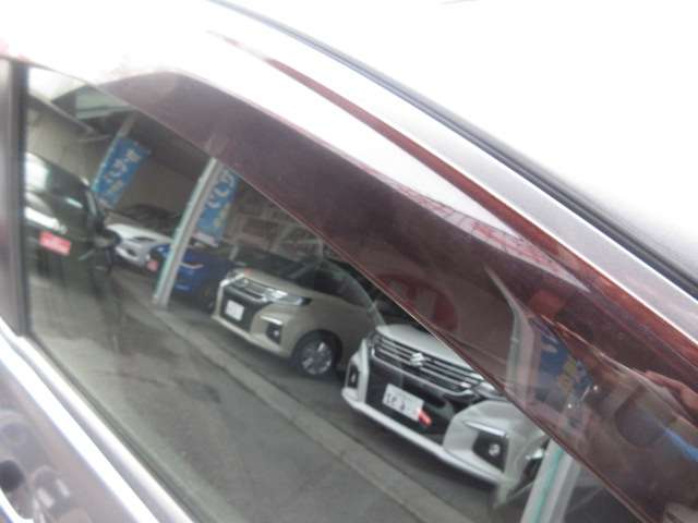U00047512506_50_001.jpg