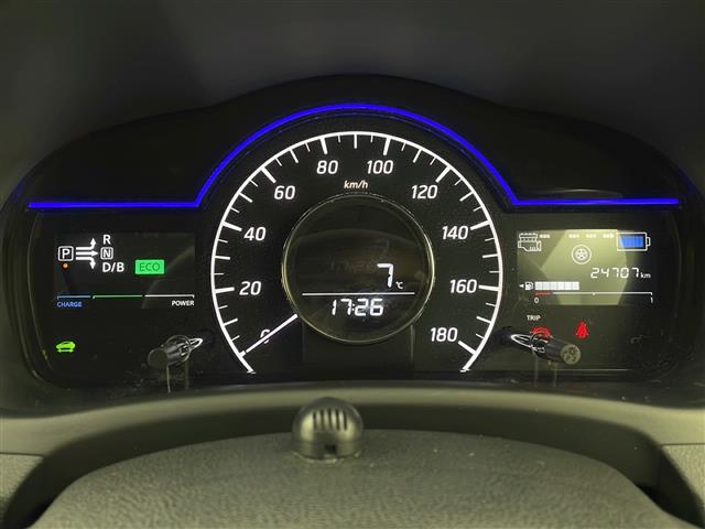 UZ0047381803_5_001.jpg