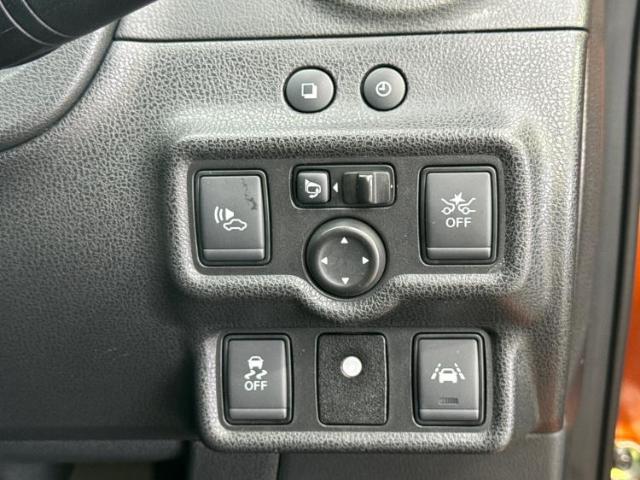 UZ0048381676_36_002.jpg