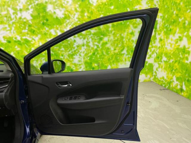 UZ0047453256_19_001.jpg