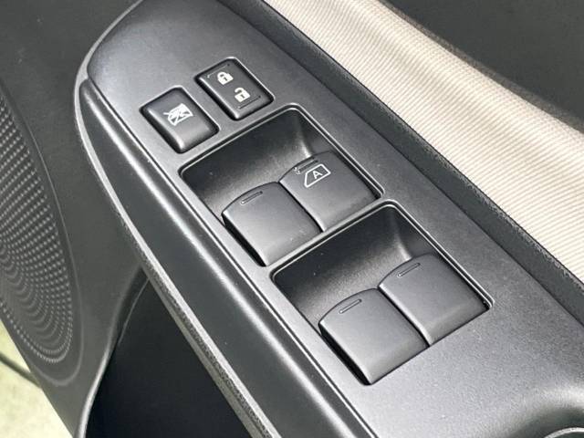 UZ0048471128_46_001.jpg