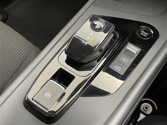UZ0048622901_33_001.jpg
