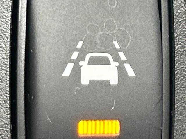 UZ0047459608_43_002.jpg