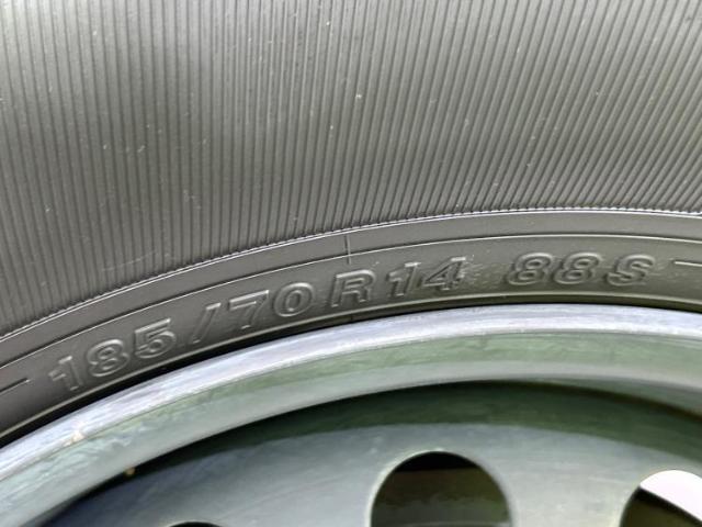 UZ0047459608_61_001.jpg