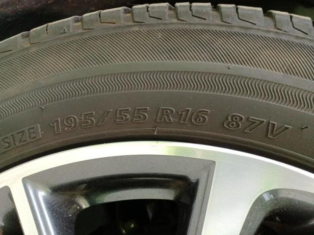 UZ0048479935_63_001.jpg