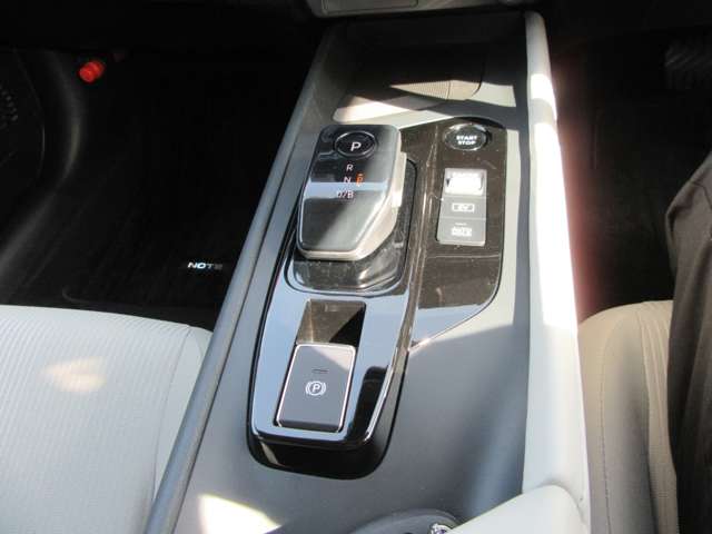U00048281468_32_001.jpg