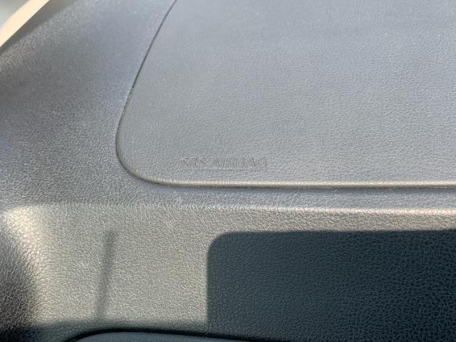 UZ0048440071_51_001.jpg
