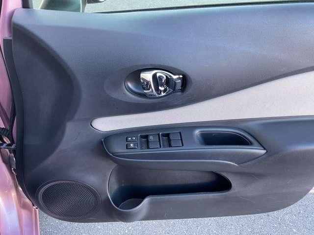 U00048253588_10_001.jpg