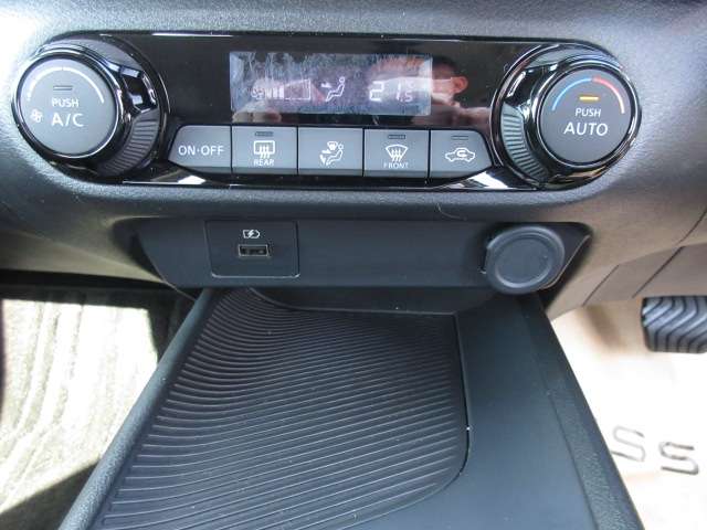 U00048130703_32_001.jpg