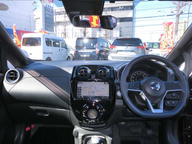 U00048210736_3_002.jpg