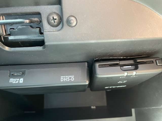 U00048288249_9_002.jpg