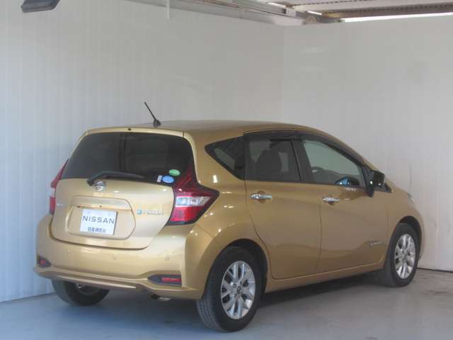 U00048103796_19_001.jpg