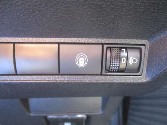 U00048313068_11_002.jpg