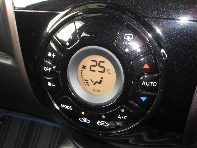 UZ0048252815_13_002.jpg