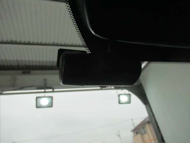 U00047941809_6_002.jpg