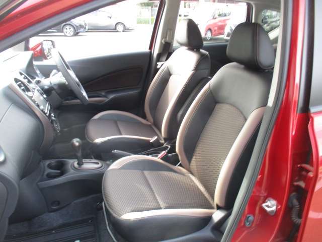 U00048478976_15_001.jpg