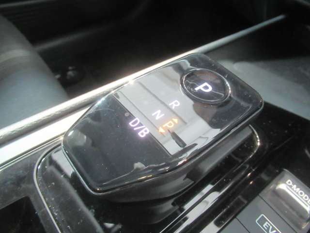 U00048315996_7_002.jpg