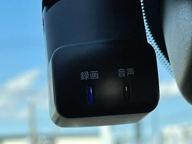 U00047953807_8_002.jpg