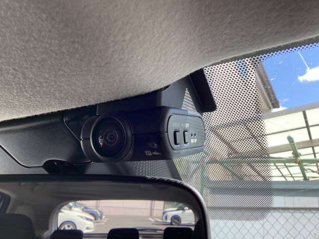 U00048159678_11_002.jpg