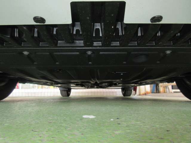 U00048648330_77_002.jpg