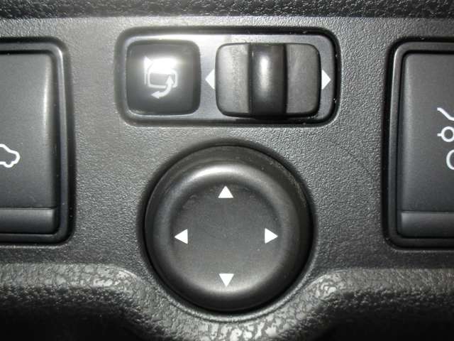 U00048578136_13_001.jpg