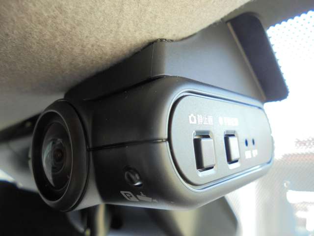 U00048578054_12_002.jpg