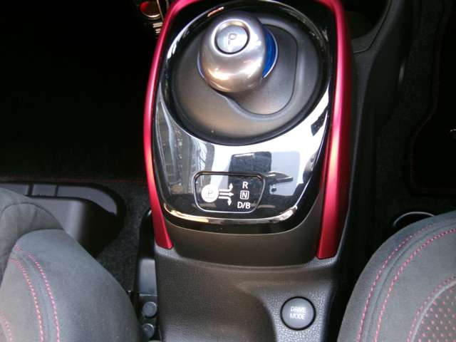 U00048290835_10_001.jpg