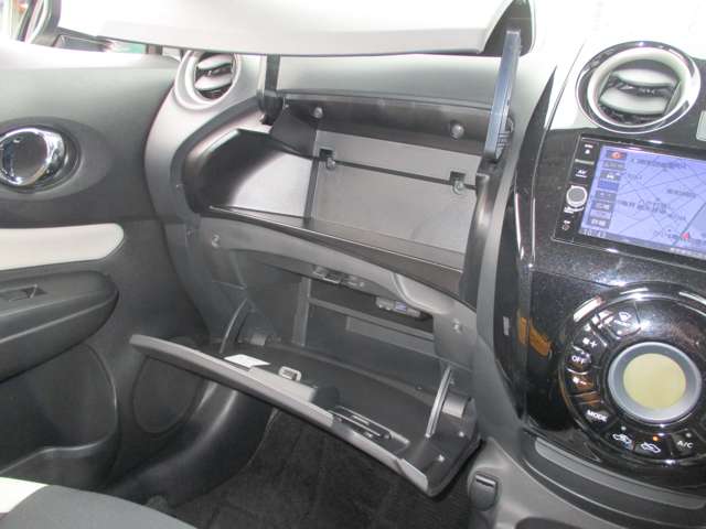 U00048276329_30_001.jpg