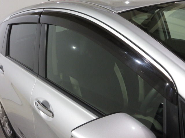 UZ0048643108_7_001.jpg