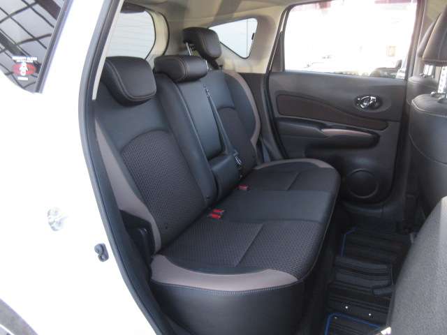 U00048224522_36_001.jpg