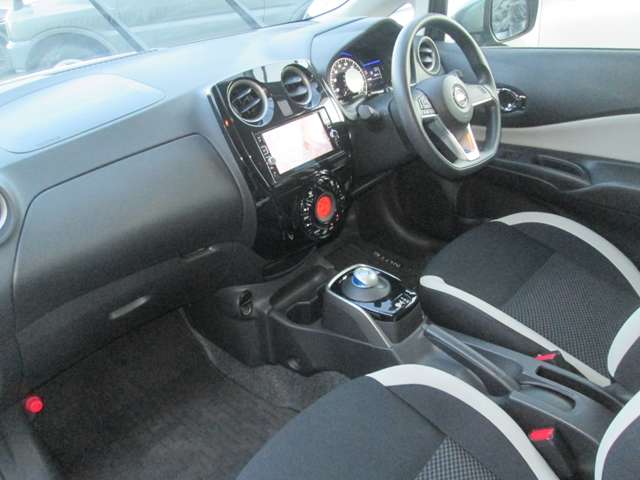 U00048253267_43_002.jpg