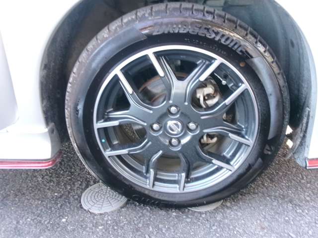 U00047822899_30_003.jpg