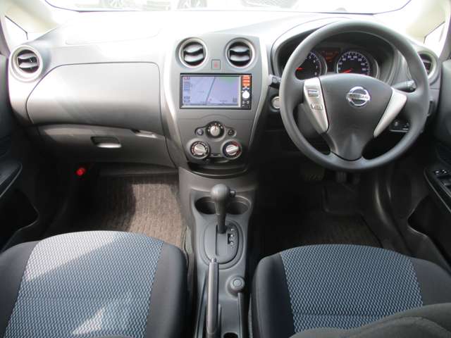 U00048431587_4_001.jpg
