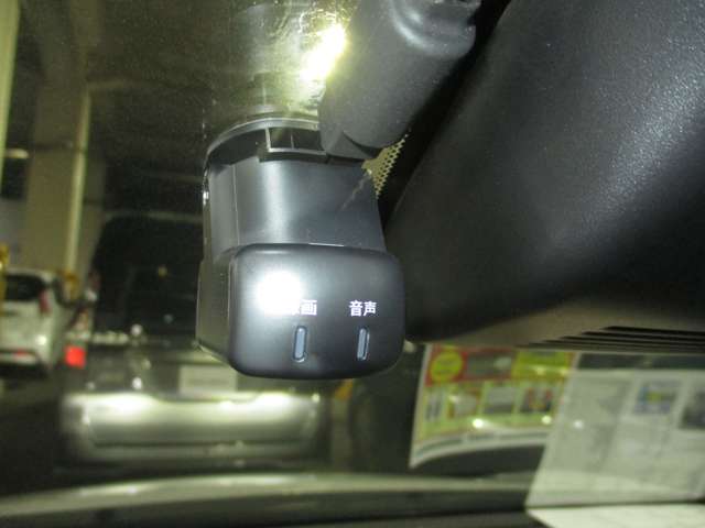 U00048129151_12_001.jpg