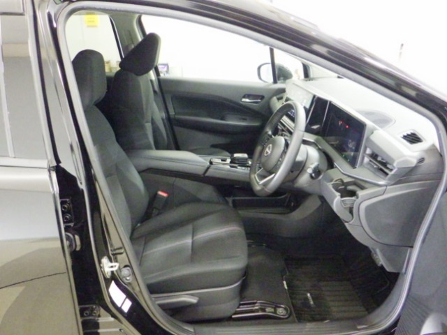 UZ0048199604_9_001.jpg