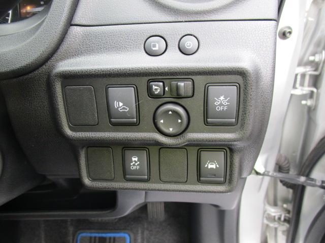 UZ0047655080_15_001.jpg