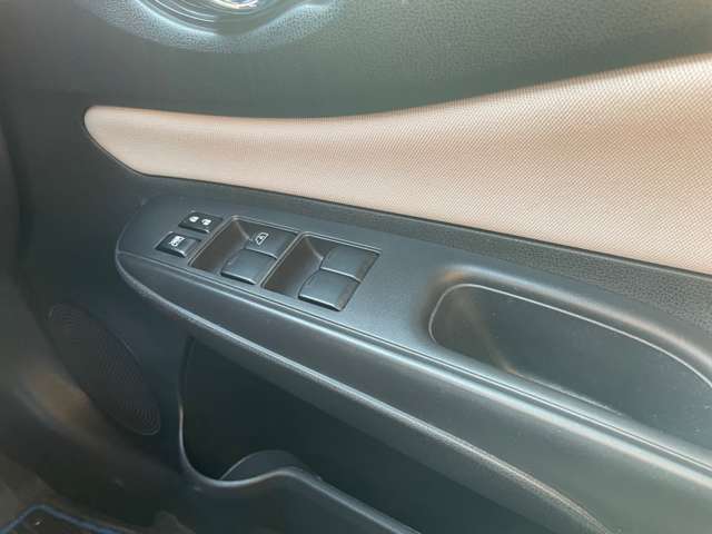 U00048133000_10_004.jpg