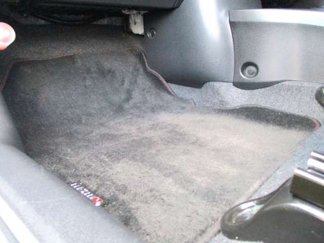 U00048353072_19_002.jpg