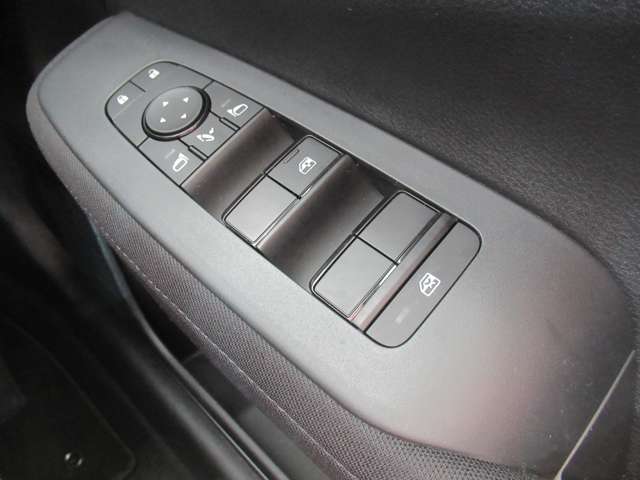 U00047988613_10_002.jpg