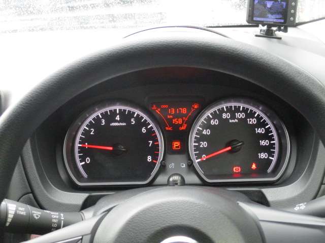 U00048467195_2_002.jpg