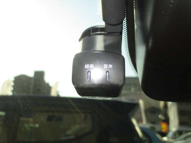 U00048131054_9_003.jpg