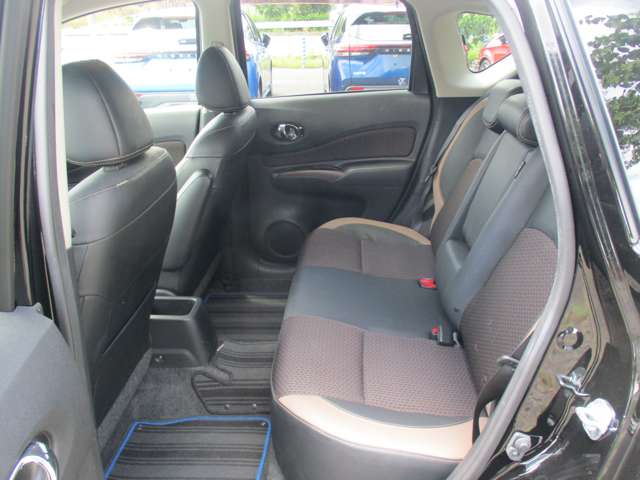 U00047457691_13_002.jpg