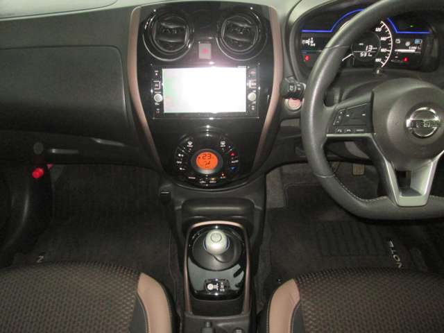 U00048616546_46_005.jpg